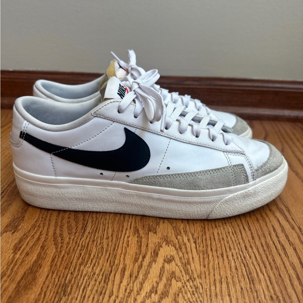 Nike Women's Sneakers - Picture 3 of 8